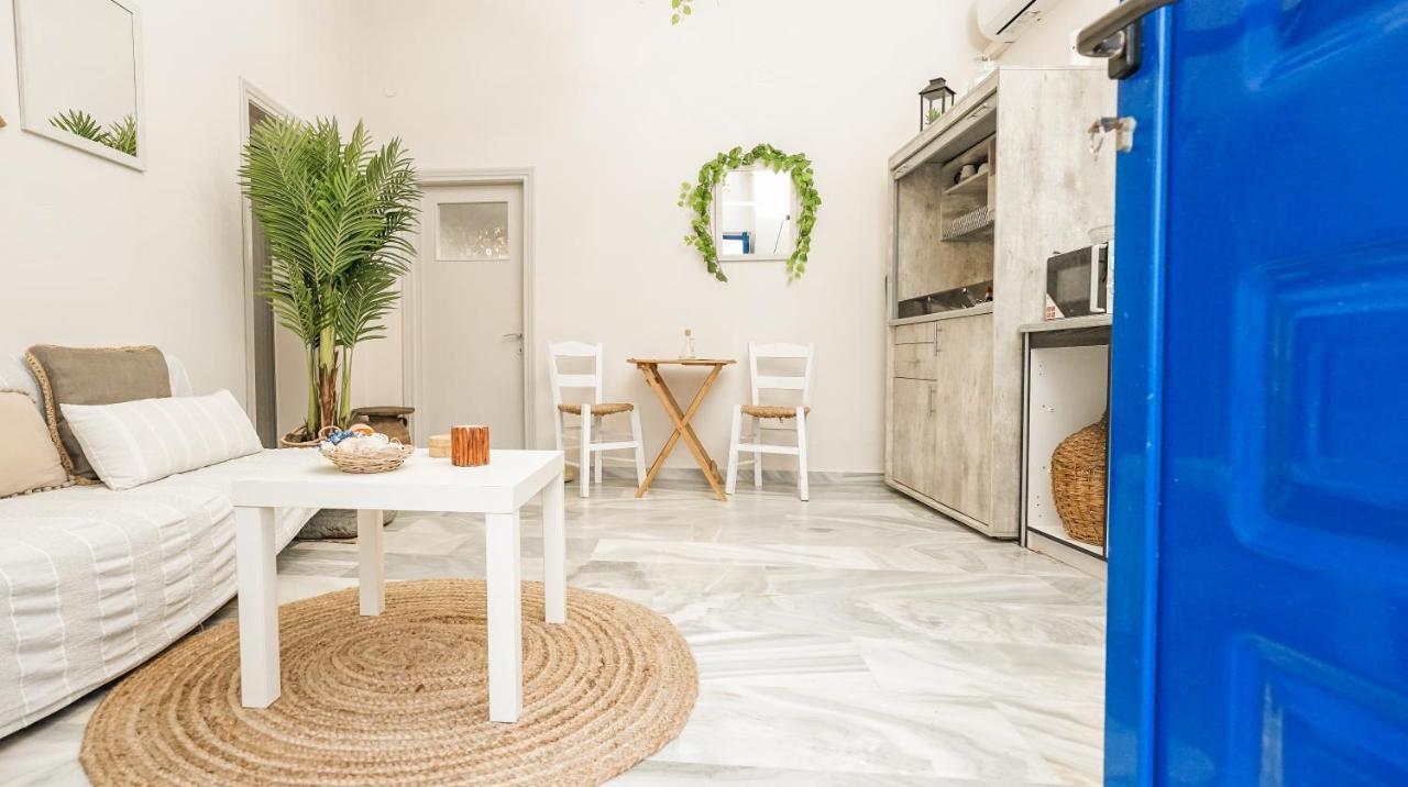 Traditional Dame Apartman Mészi Kültér fotó