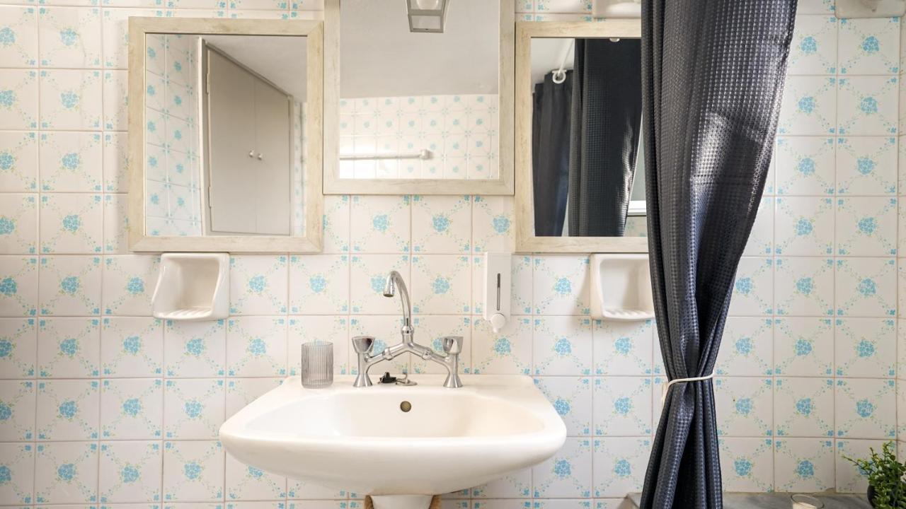 Traditional Dame Apartman Mészi Kültér fotó