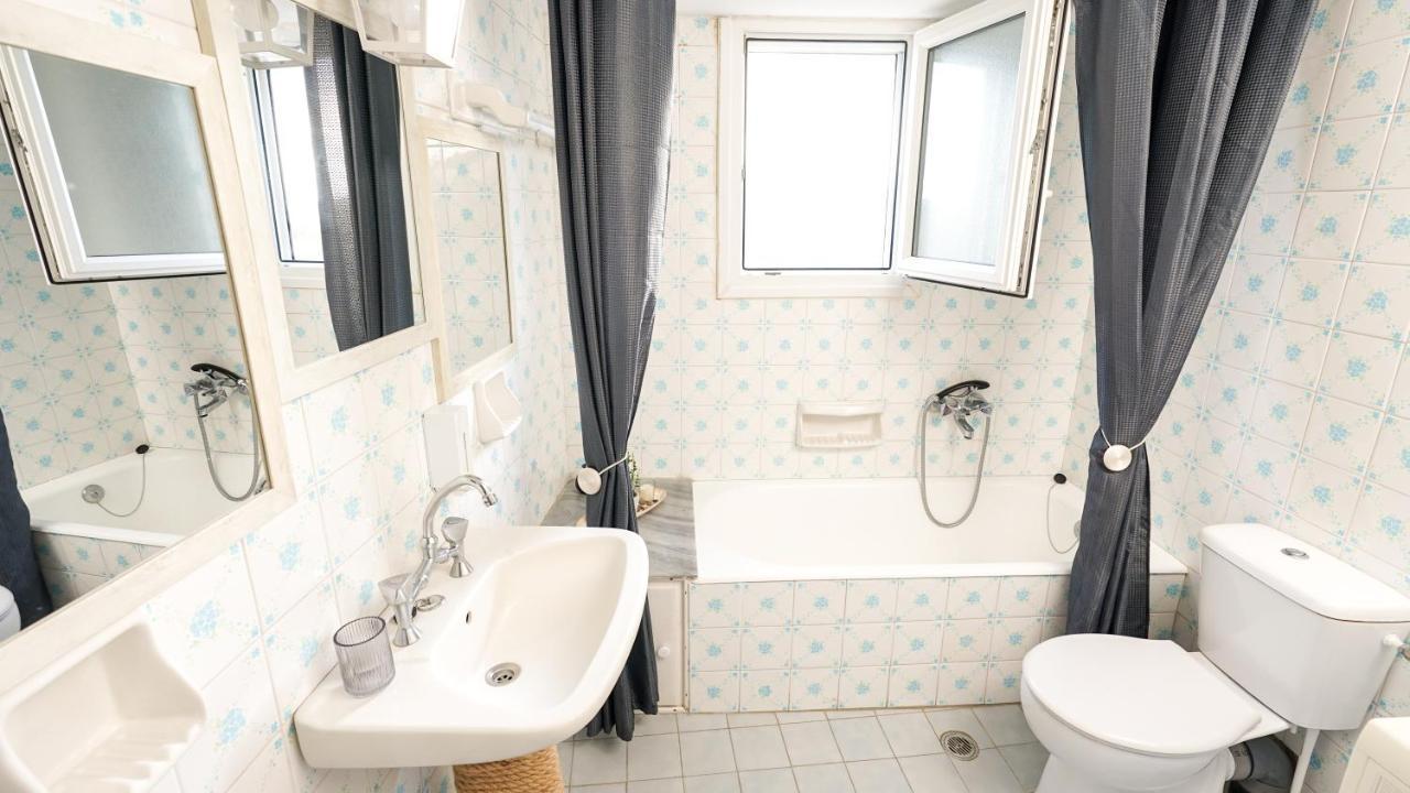 Traditional Dame Apartman Mészi Kültér fotó